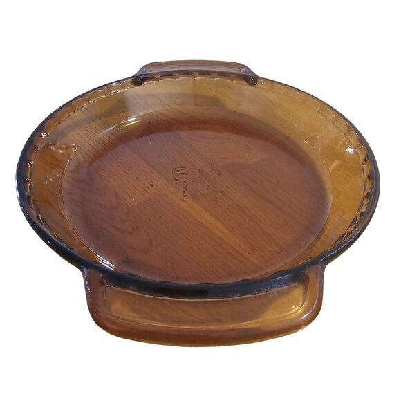 Anchor Hocking Presence Amber Pie Plate 9" deep dish brown 1qt scalloped edges - Picture 2 of 6